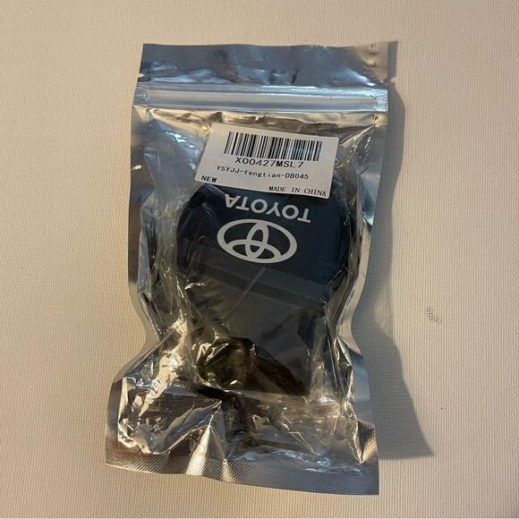 Toyota Sunglass Holder for Car with Logo Black Leather NWT - Picture 9 of 9